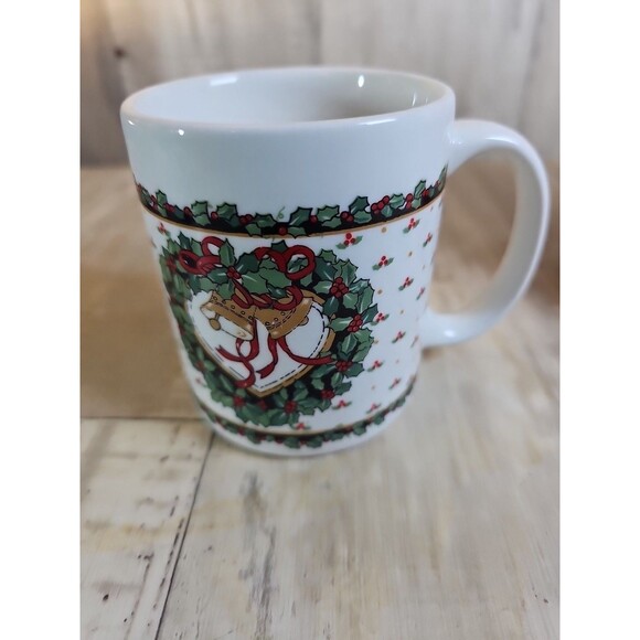 Vintage Windsor Collection Christmas Mug w/ Holly & Bells – In Box - Picture 2 of 7